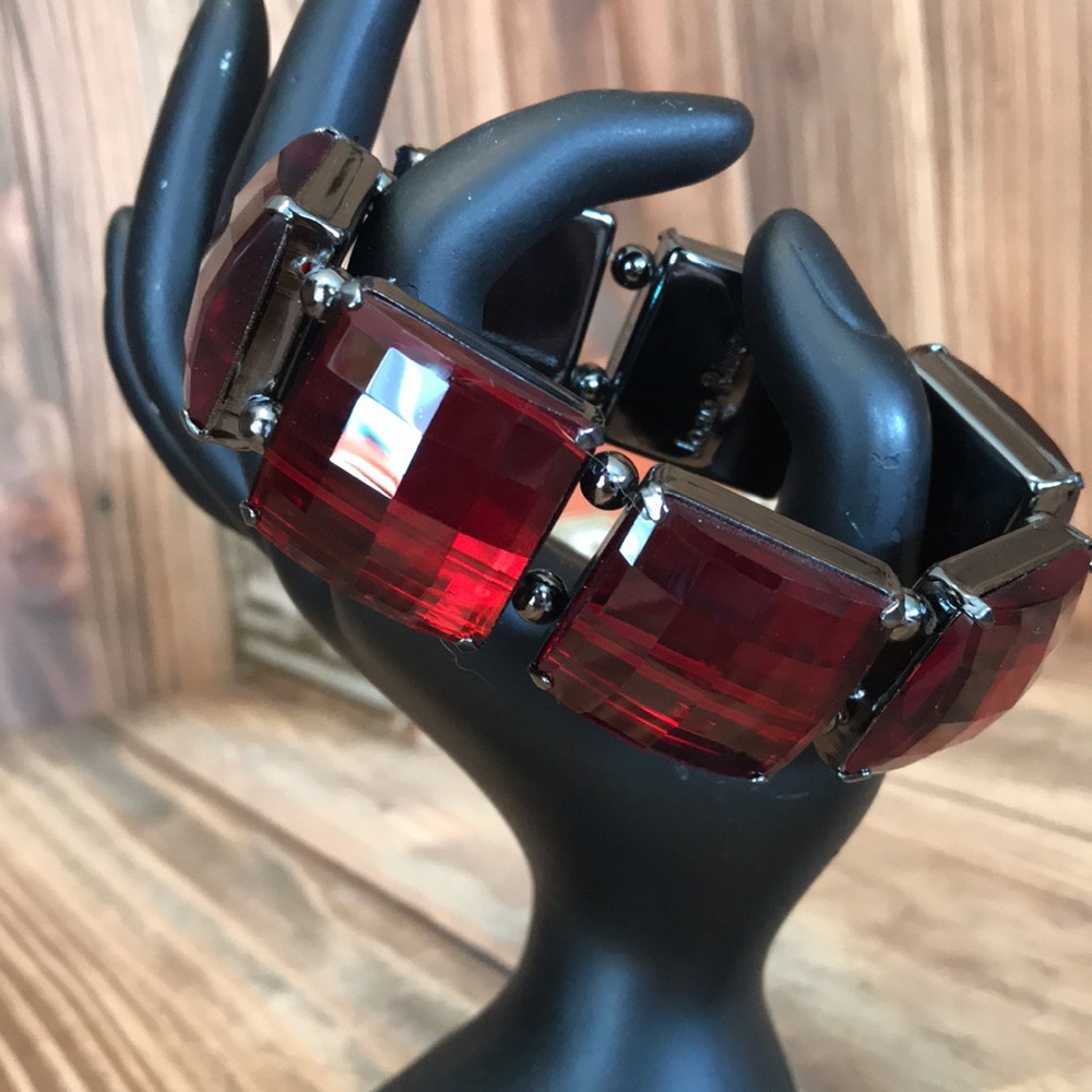 Deep Red Faceted Squares Gunmetal Stretch Bracelet
